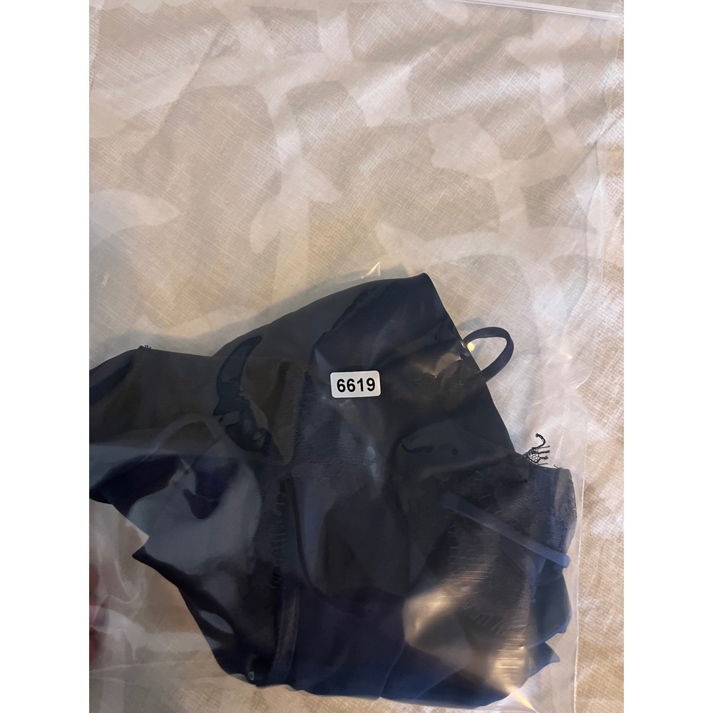 CAMI NYC Navy Blue 100% Silk Lace Trim Racerback Camisole Tank Top Medium - Picture 10 of 10